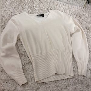White sweater XL